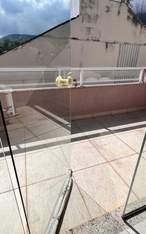 Casa de condomínio à venda com 173m², 5 quartos e 2 vagas Casa de condomínio à venda com 173m², 5 quartos e 2 vagasVaranda Suíte 01