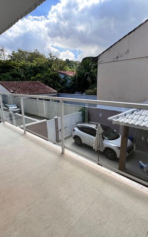 Casa de condomínio à venda com 173m², 5 quartos e 2 vagas Casa de condomínio à venda com 173m², 5 quartos e 2 vagasVaranda Suíte 6