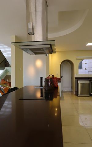 Casa à venda com 500m², 4 quartos e 4 vagasCozinha