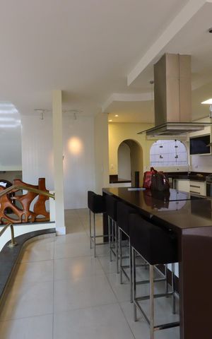 Casa à venda com 500m², 4 quartos e 4 vagasCozinha