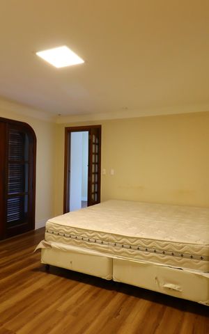 Casa à venda com 500m², 4 quartos e 4 vagasSuíte 1