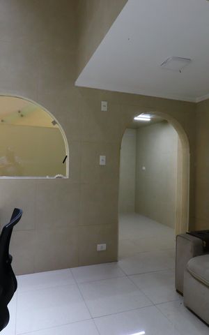 Casa à venda com 500m², 4 quartos e 4 vagasEscritório