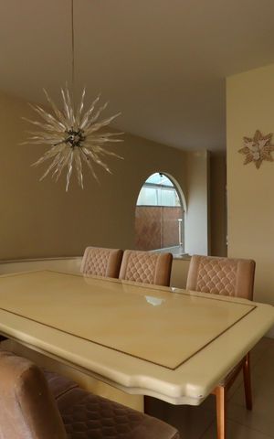 Casa à venda com 500m², 4 quartos e 4 vagasSala de Jantar