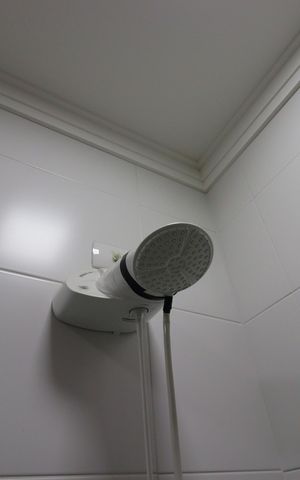 Casa à venda com 500m², 4 quartos e 4 vagasBanheiro da Suíte 1 - Chuveiro