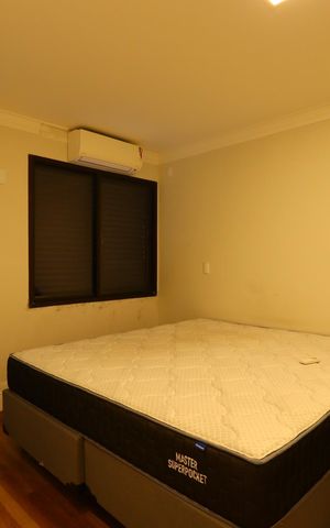 Casa à venda com 500m², 4 quartos e 4 vagasSuíte 2