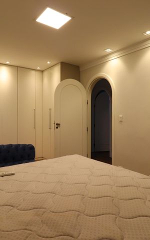 Casa à venda com 500m², 4 quartos e 4 vagasSuíte 2
