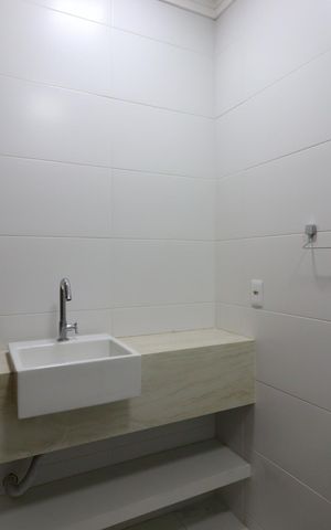 Casa à venda com 500m², 4 quartos e 4 vagasBanheiro da Suíte 1