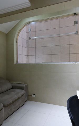 Casa à venda com 500m², 4 quartos e 4 vagasEscritório