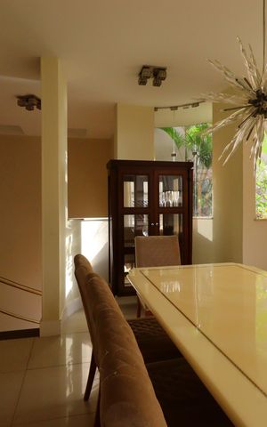 Casa à venda com 500m², 4 quartos e 4 vagasSala de Jantar