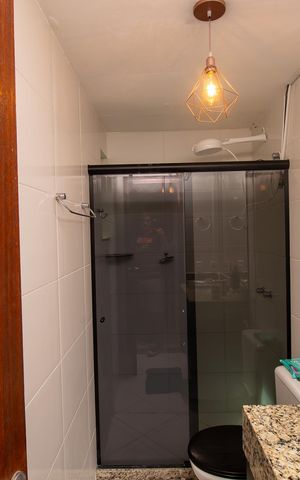 Casa à venda com 320m², 4 quartos e 2 vagas Casa à venda com 320m², 4 quartos e 2 vagasBanheiro quarto 1