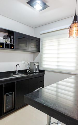 Apartamento à venda com 139m², 2 quartos e 2 vagas Apartamento à venda com 139m², 2 quartos e 2 vagasSala
