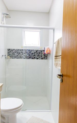 Apartamento à venda com 139m², 2 quartos e 2 vagas Apartamento à venda com 139m², 2 quartos e 2 vagasBanheiro da Suíte