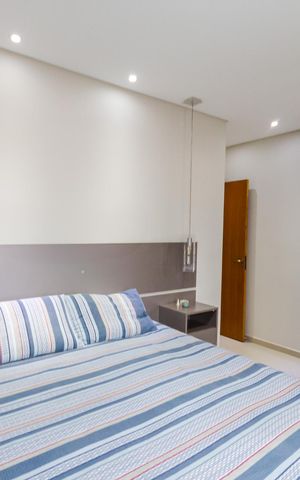 Apartamento à venda com 139m², 2 quartos e 2 vagas Apartamento à venda com 139m², 2 quartos e 2 vagasSuíte