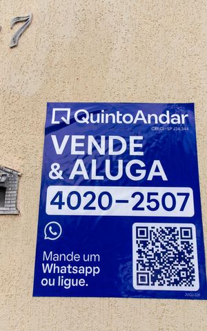Casa à venda com 170m², 3 quartos e 4 vagas Casa à venda com 170m², 3 quartos e 4 vagasPlaca