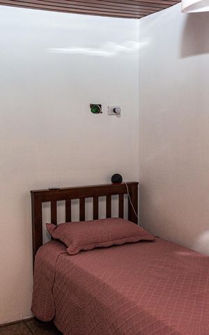 Casa à venda com 300m², 3 quartos e 2 vagas Casa à venda com 300m², 3 quartos e 2 vagasQuarto 2