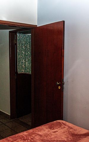 Casa à venda com 300m², 3 quartos e 2 vagas Casa à venda com 300m², 3 quartos e 2 vagasQuarto 3