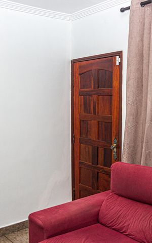 Casa à venda com 300m², 3 quartos e 2 vagas Casa à venda com 300m², 3 quartos e 2 vagasSala 1