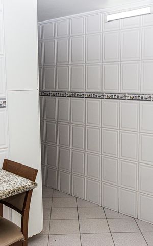 Casa à venda com 300m², 3 quartos e 2 vagas Casa à venda com 300m², 3 quartos e 2 vagasCozinha
