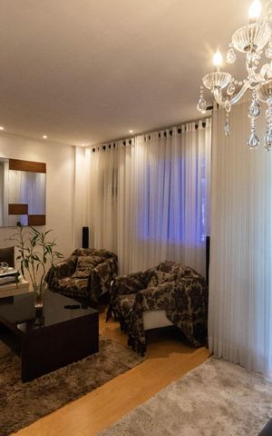 Apartamento à venda com 170m², 3 quartos e 2 vagasSala (primeiro andar)
