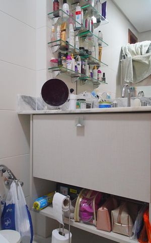 Apartamento à venda com 215m², 2 quartos e 2 vagasBanheiro da Suíte 1