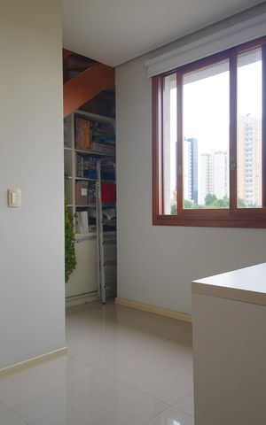 Apartamento à venda com 215m², 2 quartos e 2 vagasEscritório