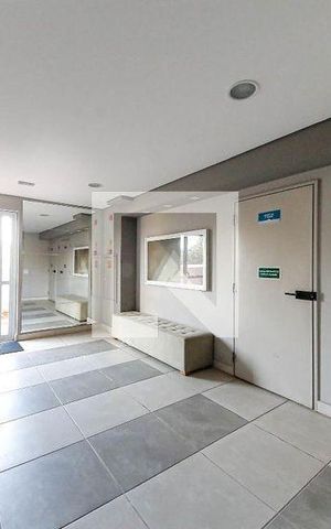 Apartamento à venda com 45m², 2 quartos e 1 vaga Apartamento à venda com 45m², 2 quartos e 1 vagaHall social