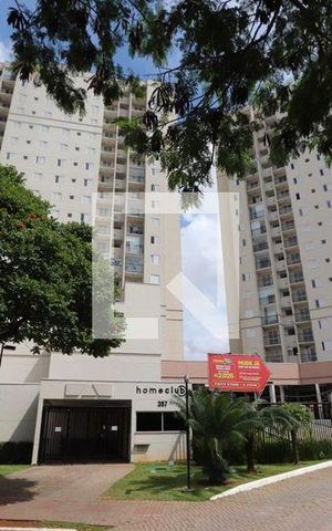 Apartamento à venda com 45m², 2 quartos e 1 vaga Apartamento à venda com 45m², 2 quartos e 1 vagaFachada e portaria
