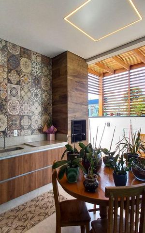 Casa à venda com 225m², 3 quartos e 2 vagas Casa à venda com 225m², 3 quartos e 2 vagasÁrea Gourmet