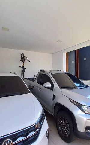 Casa à venda com 225m², 3 quartos e 2 vagas Casa à venda com 225m², 3 quartos e 2 vagasGaragem