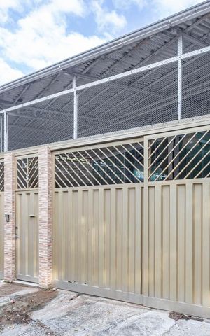 Casa à venda com 270m², 3 quartos e 4 vagasFachada