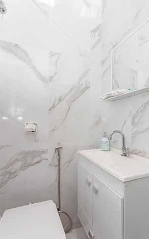 Casa à venda com 270m², 3 quartos e 4 vagasLavabo Sala/Cozinha