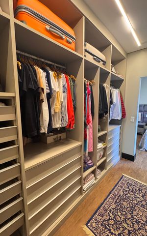 Casa à venda com 225m², 3 quartos e 2 vagasCloset da suíte 1