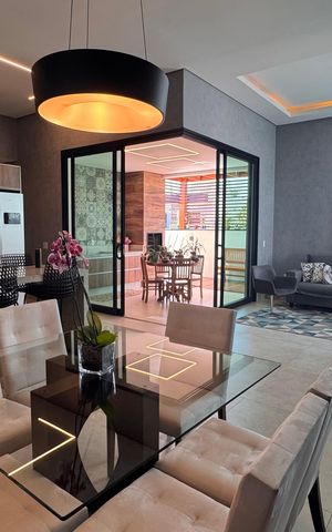 Casa à venda com 225m², 3 quartos e 2 vagasCozinha