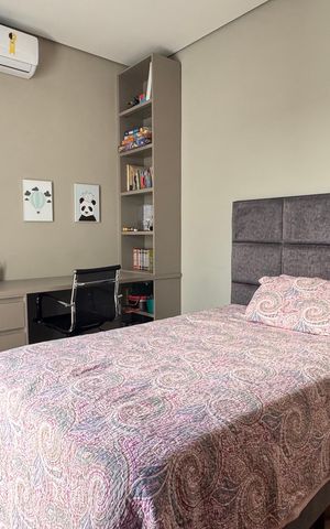 Casa à venda com 225m², 3 quartos e 2 vagasSuíte 2