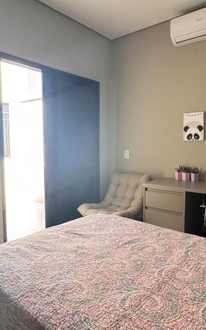 Casa à venda com 225m², 3 quartos e 2 vagasSuíte 2