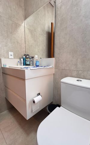 Casa à venda com 225m², 3 quartos e 2 vagasBanheiro da Suíte 1