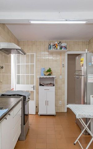 Casa à venda com 292m², 3 quartos e 3 vagasCozinha
