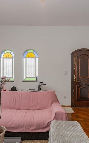 Casa à venda com 292m², 3 quartos e 3 vagasSala