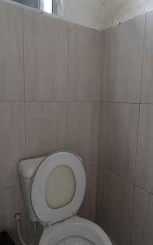Casa à venda com 240m², 1 quarto e 2 vagasBanheiro de serviço