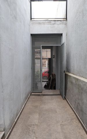 Casa à venda com 240m², 1 quarto e 2 vagasCorredor