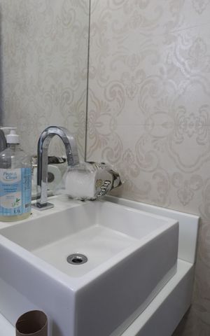 Casa à venda com 240m², 1 quarto e 2 vagasBanheiro da Suíte