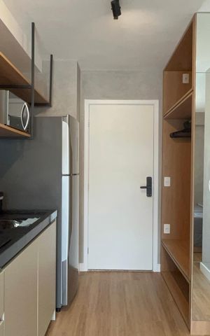 Studio para alugar com 28m², 1 quarto e sem vaga Studio para alugar com 28m², 1 quarto e sem vagaCozinha - Armários