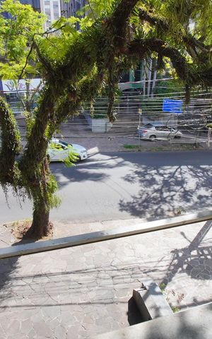 Apartamento à venda com 129m², 3 quartos e 2 vagasQuarto 2 - Vista