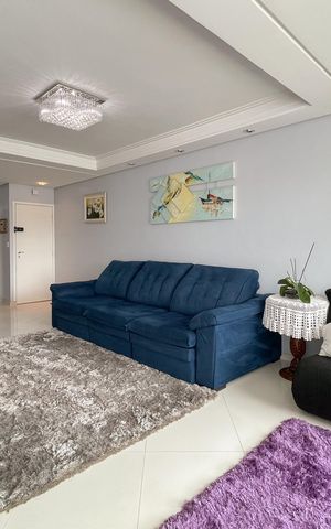 Apartamento à venda com 150m², 3 quartos e 6 vagas Apartamento à venda com 150m², 3 quartos e 6 vagasSala