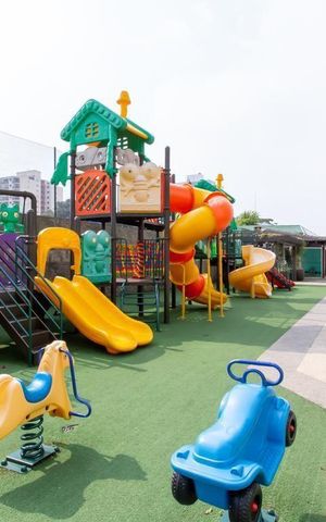 Apartamento à venda com 150m², 3 quartos e 6 vagas Apartamento à venda com 150m², 3 quartos e 6 vagasÁrea comum - Playground
