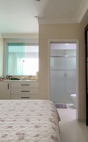 Apartamento à venda com 150m², 3 quartos e 6 vagas Apartamento à venda com 150m², 3 quartos e 6 vagasSuíte 2