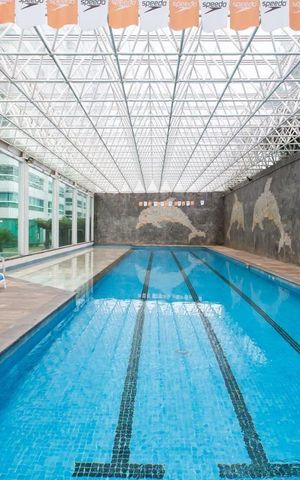 Apartamento à venda com 150m², 3 quartos e 6 vagas Apartamento à venda com 150m², 3 quartos e 6 vagasÁrea comum - Piscina
