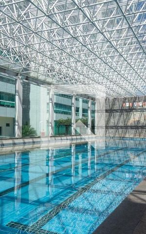 Apartamento à venda com 150m², 3 quartos e 6 vagas Apartamento à venda com 150m², 3 quartos e 6 vagasÁrea comum - Piscina