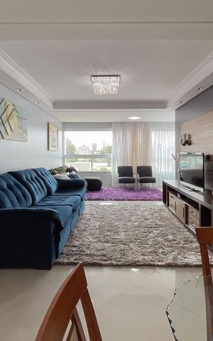 Apartamento à venda com 150m², 3 quartos e 6 vagas Apartamento à venda com 150m², 3 quartos e 6 vagasSala