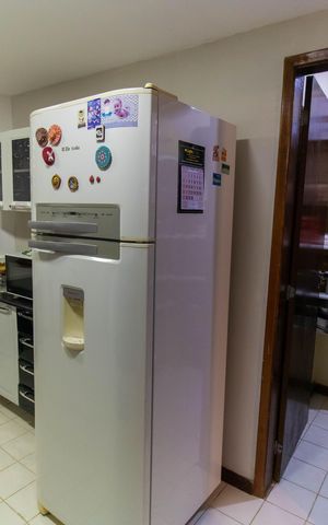 Casa à venda com 750m², 5 quartos e 4 vagas Casa à venda com 750m², 5 quartos e 4 vagasCozinha (Casa 2)